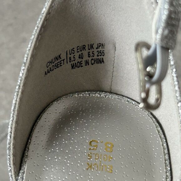 Dream Pairs Silver Sandal Open Toe Heels Size 8.5 With 3” Heels NIB NEW - Picture 4 of 6